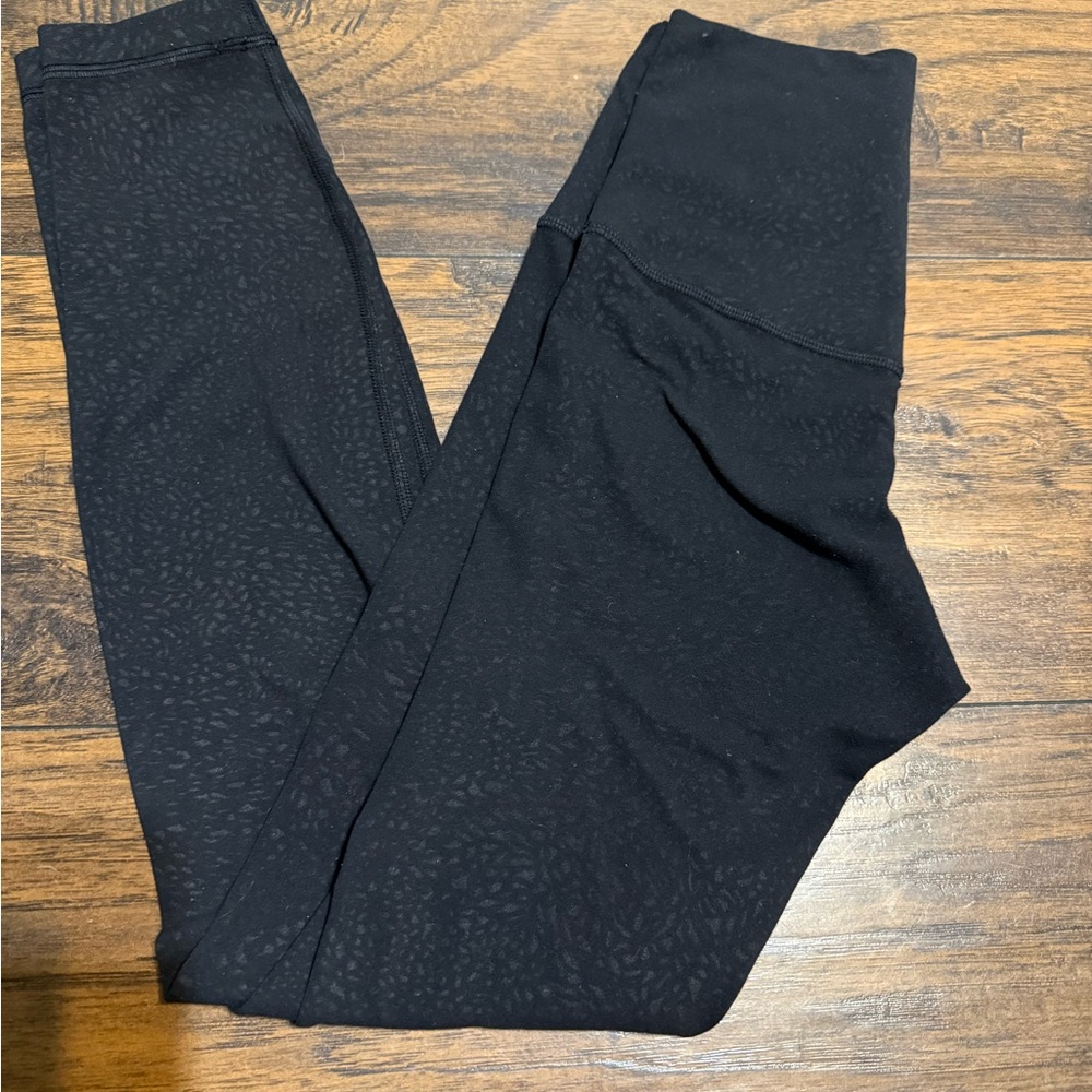 lululemon athletica Align Textured Black Leggings 26 inches  between legs